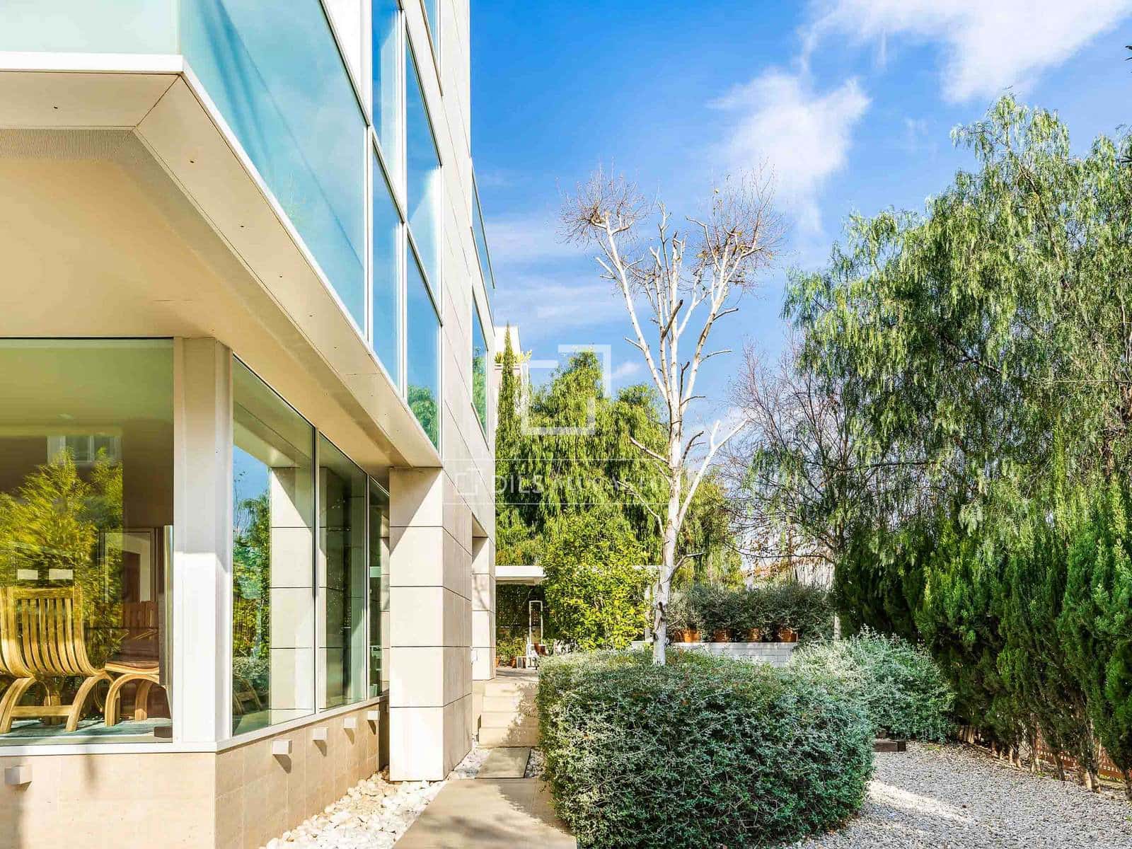 5 soverom Villa til salgs i Barcelona by med svømmebasseng garasje - € 3 900 000 (Ref: 9935351)