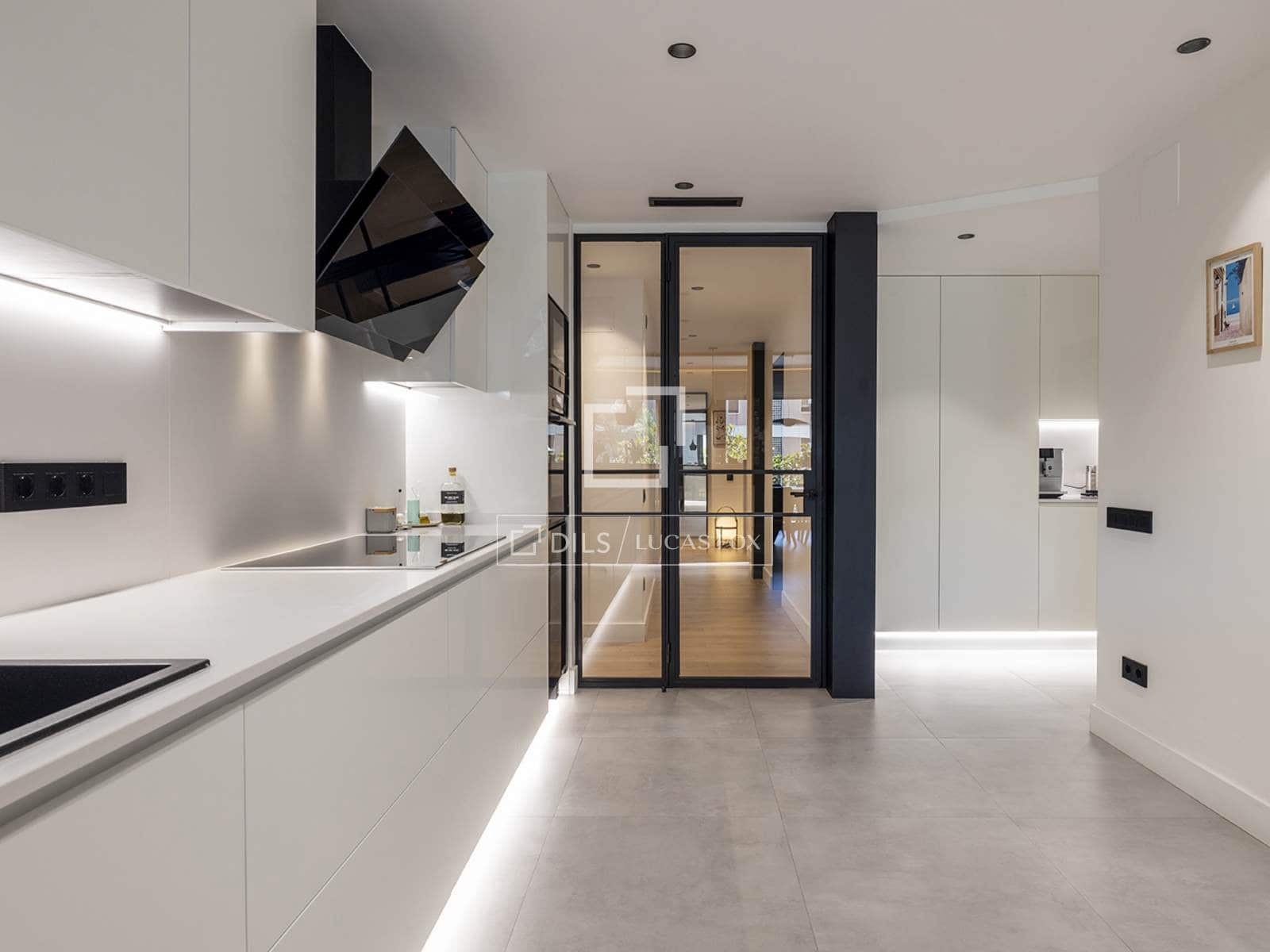 6 Zimmer Apartment zu verkaufen in Barcelona Stadt mit Garage - 1.675.000 € (Ref: 9936821)