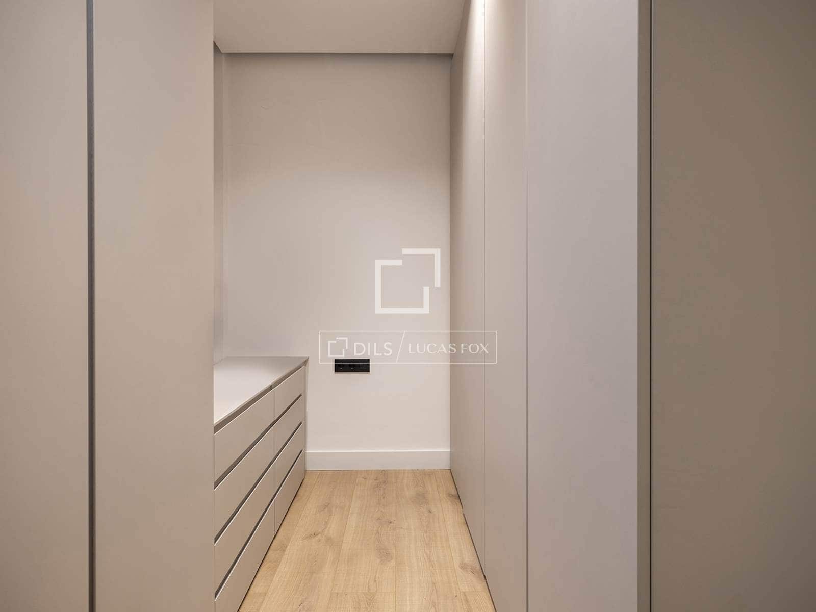 6 Zimmer Apartment zu verkaufen in Barcelona Stadt mit Garage - 1.675.000 € (Ref: 9936821)