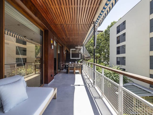 6 Zimmer Apartment zu verkaufen in Barcelona Stadt mit Garage - 1.675.000 € (Ref: 9936821)