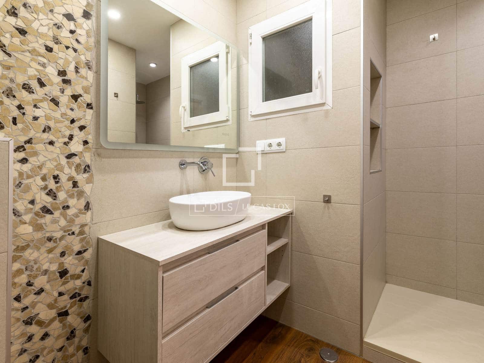 2 slaapkamer Appartement te koop in Madrid stad - € 550.000 (Ref: 9937204)