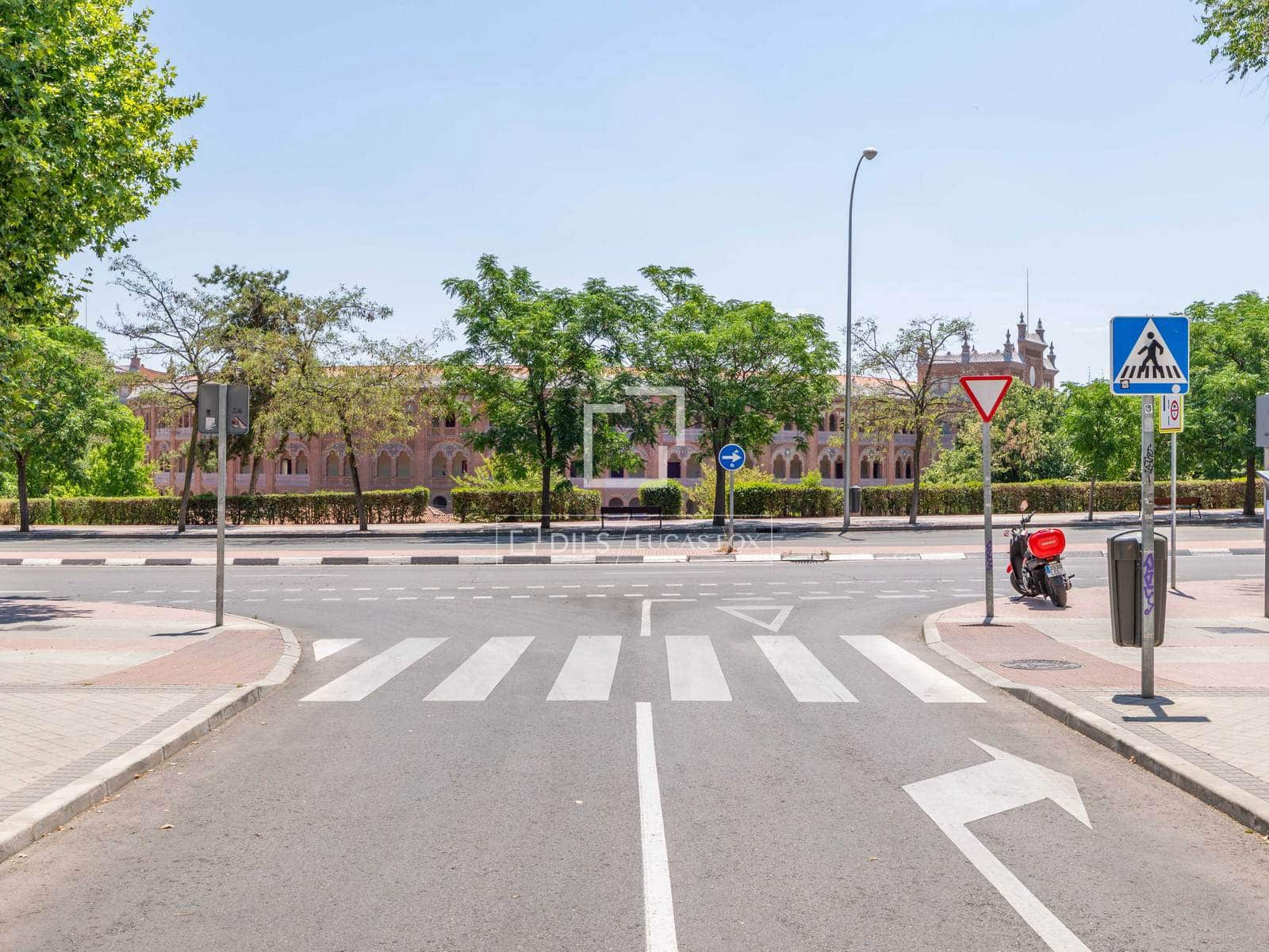 2 slaapkamer Appartement te koop in Madrid stad - € 550.000 (Ref: 9937204)