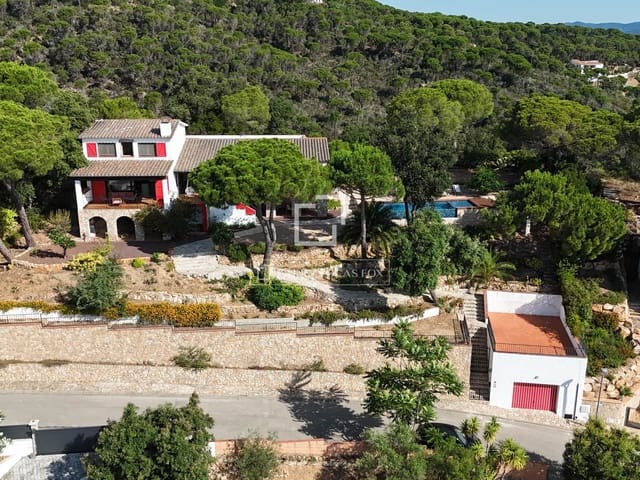 4 soverom Villa til salgs i Sant Feliu de Guíxols med svømmebasseng garasje - € 998 000 (Ref: 9937205)