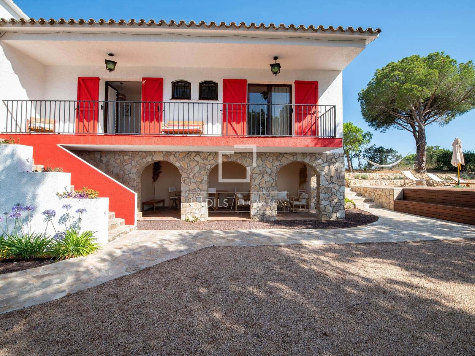 4 soverom Villa til salgs i Sant Feliu de Guixols med svømmebasseng garasje - € 998 000 (Ref: 9937205)