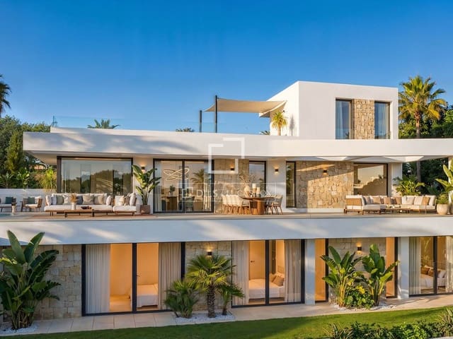 3 soveværelse Villa til salg i Calpe / Calp med swimmingpool garage - € 1.360.000 (Ref: 9937294)