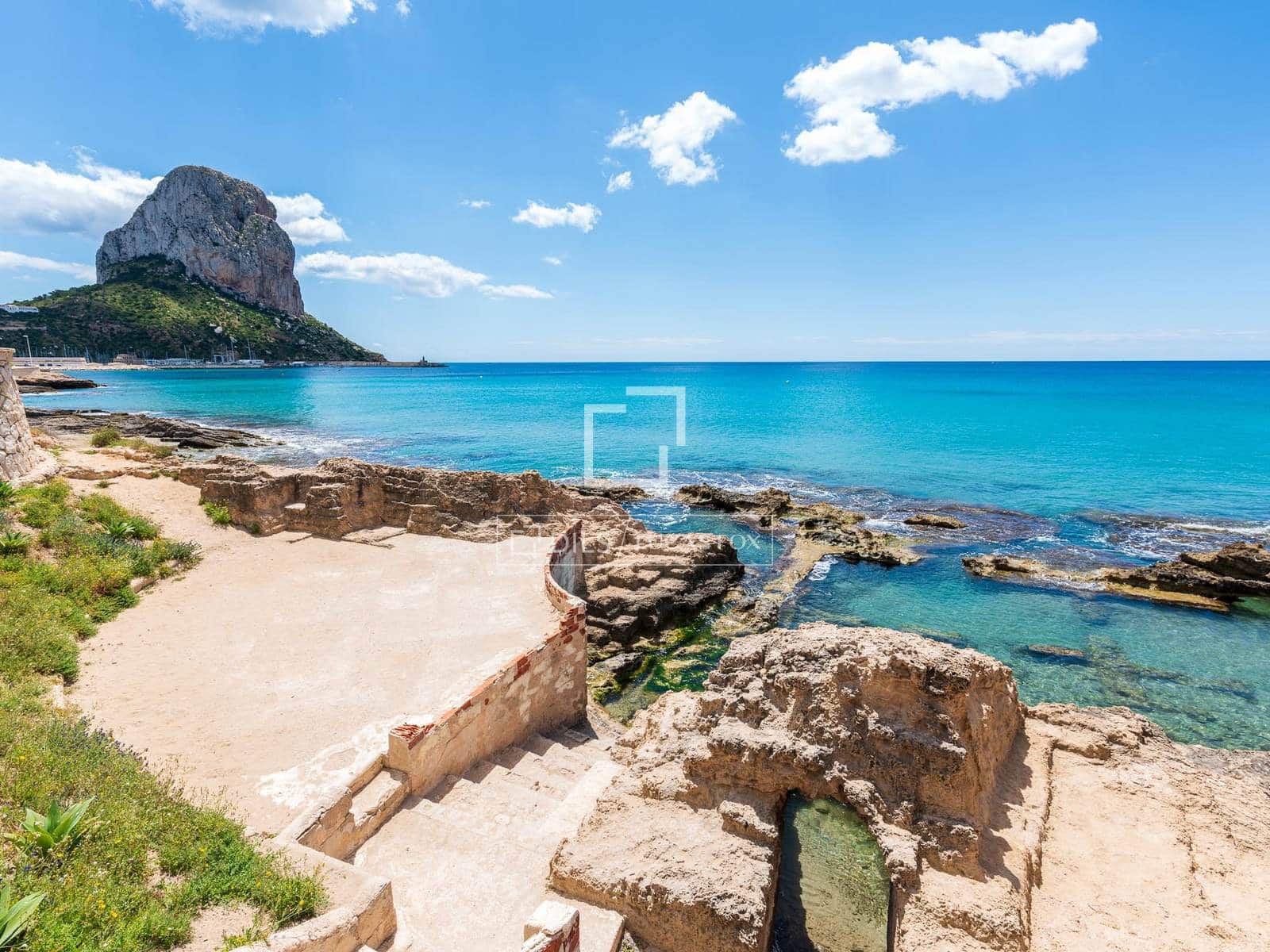 3 soveværelse Villa til salg i Calpe / Calp med swimmingpool garage - € 1.360.000 (Ref: 9937294)