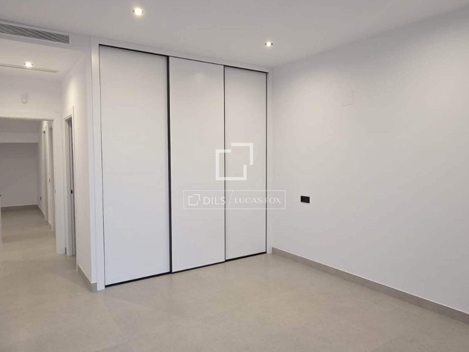 3 bedroom Villa for sale in Calpe / Calp with pool garage - € 1,135,000 (Ref: 9937295)