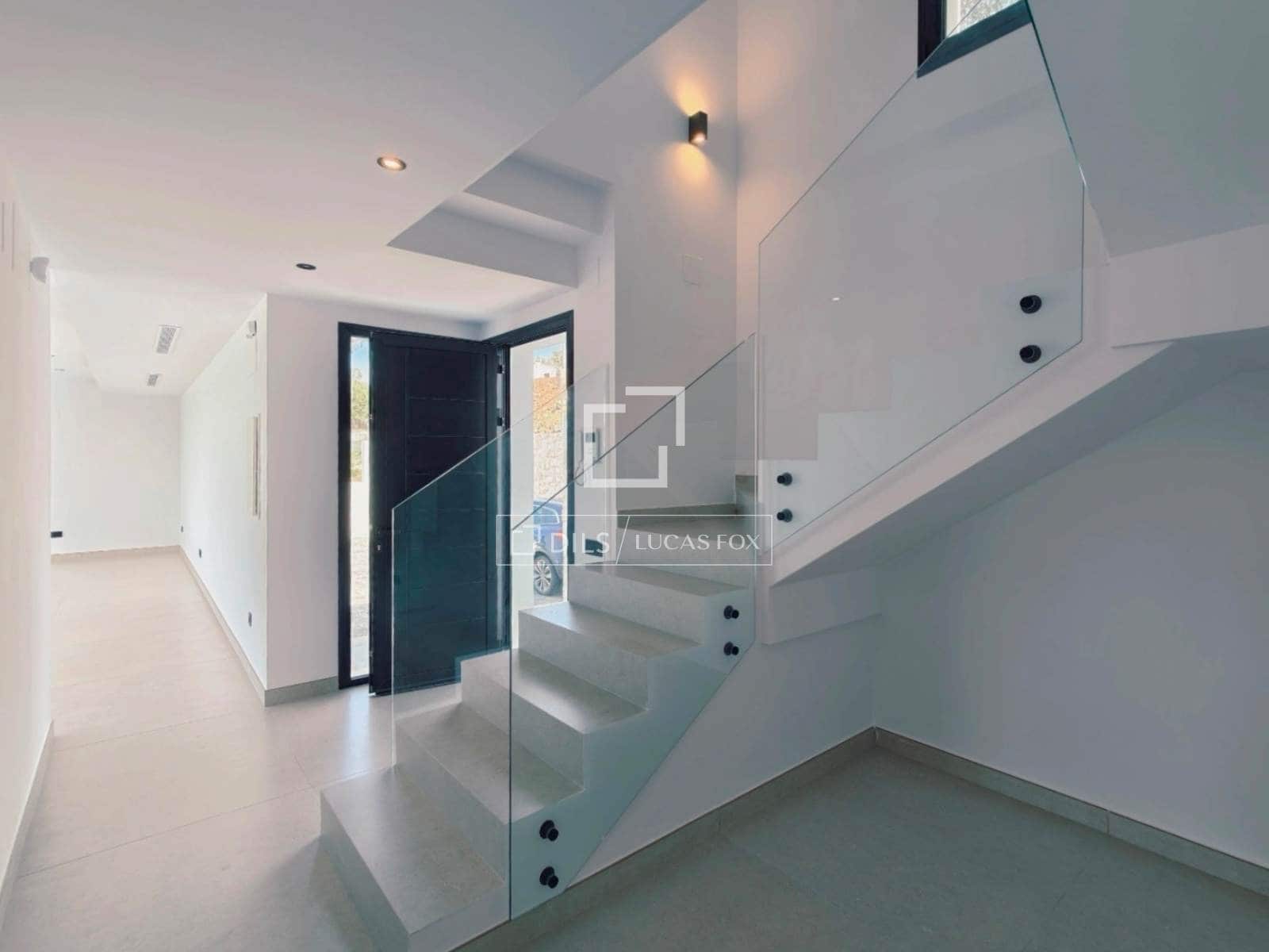 3 bedroom Villa for sale in Calpe / Calp with pool garage - € 1,135,000 (Ref: 9937295)