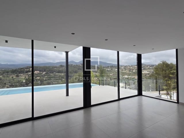 3 bedroom Villa for sale in Calpe / Calp with pool garage - € 1,135,000 (Ref: 9937295)