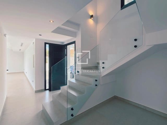 3 bedroom Villa for sale in Calpe / Calp with pool garage - € 1,135,000 (Ref: 9937295)