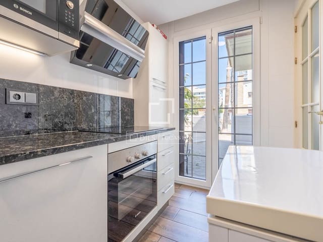 2 soveværelse Lejlighed til salg i Coma-Ruga, El Vendrell med garage - € 275.000 (Ref: 9937297)