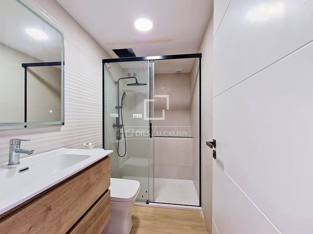 3 camera da letto Villa in vendita in Vilanova i la Geltrú con garage - 595.000 € (Rif: 9937299)