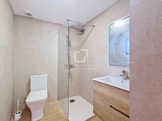 3 camera da letto Villa in vendita in Vilanova i la Geltrú con garage - 595.000 € (Rif: 9937299)