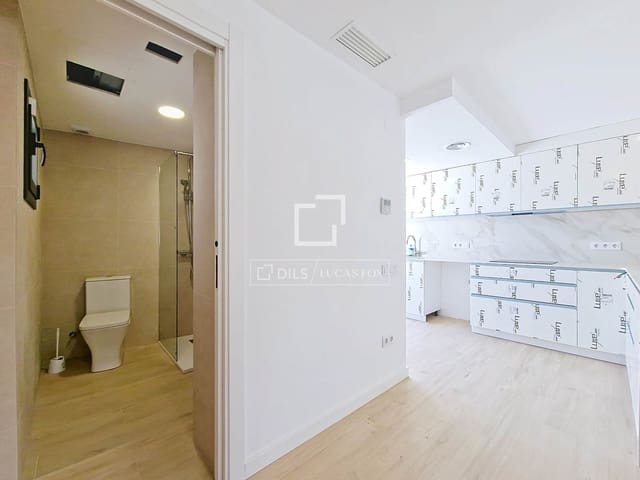 3 camera da letto Villa in vendita in Vilanova i la Geltrú con garage - 595.000 € (Rif: 9937299)