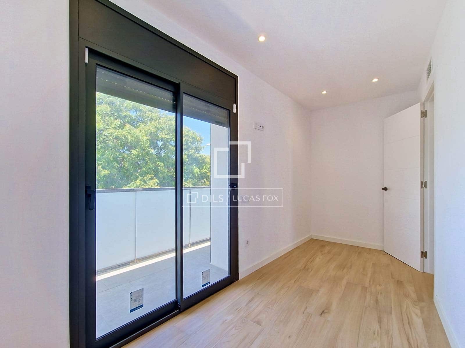 Chalet de 3 habitaciones en Vilanova i la Geltrú en venta con garaje - 595.000 € (Ref: 9937299)