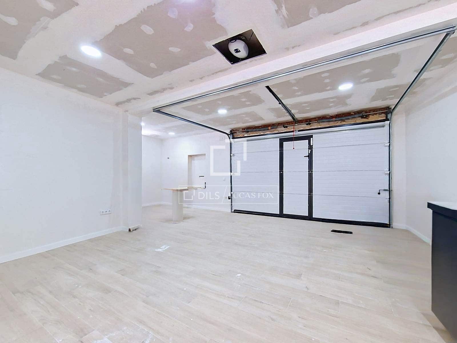 Chalet de 3 habitaciones en Vilanova i la Geltrú en venta con garaje - 595.000 € (Ref: 9937299)