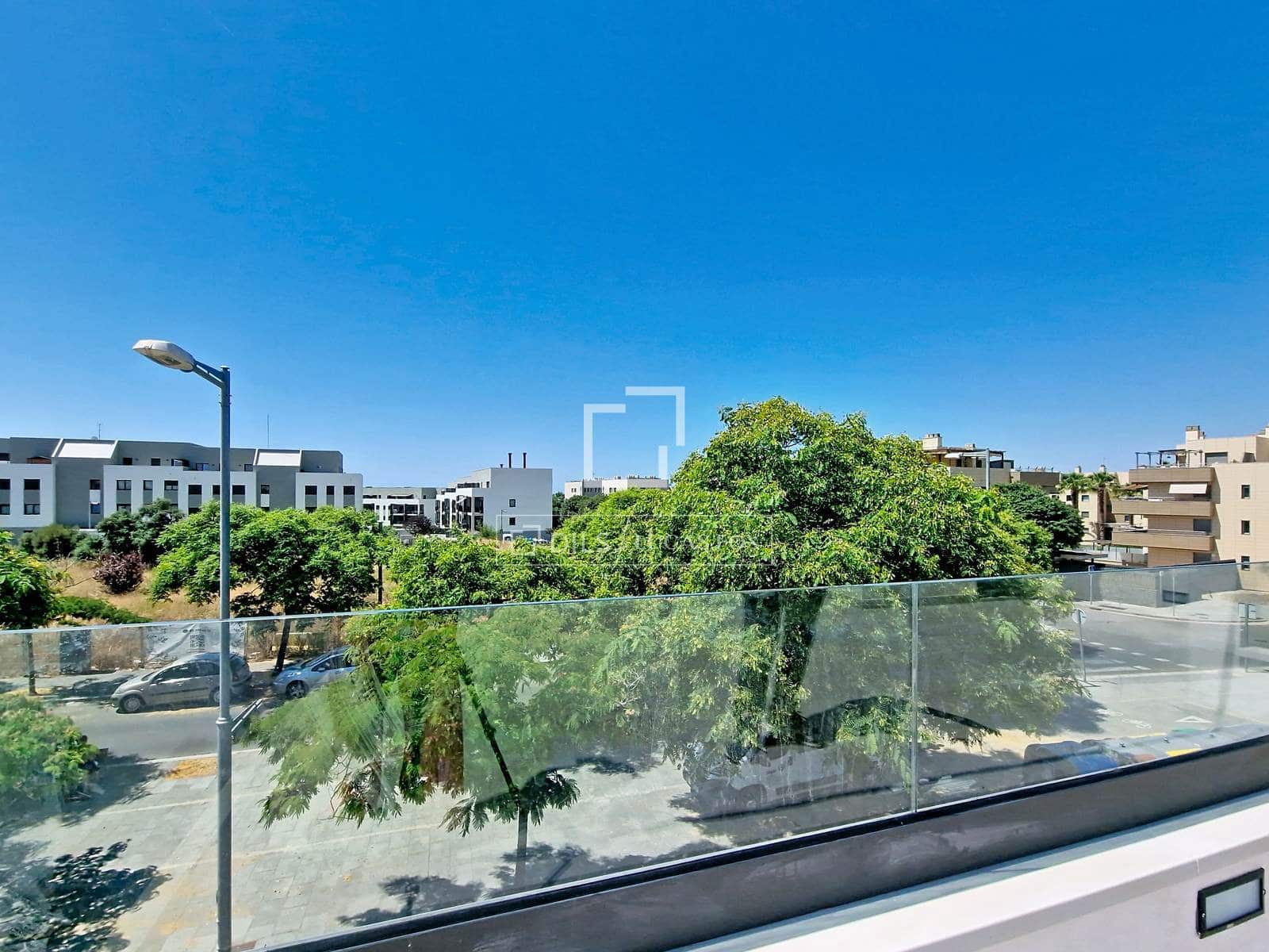 Chalet de 3 habitaciones en Vilanova i la Geltrú en venta con garaje - 595.000 € (Ref: 9937299)