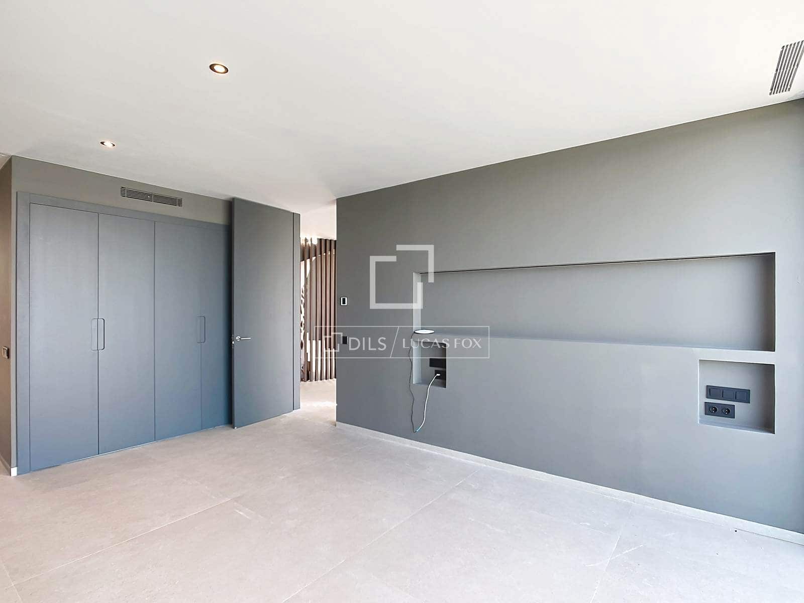 2 bedroom Villa for sale in Es Mercadal with pool garage - € 2,655,000 (Ref: 9937301)