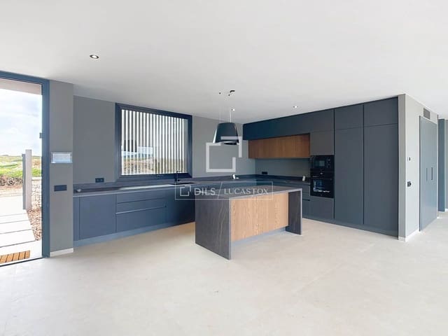 2 slaapkamer Villa te koop in Es Mercadal met zwembad garage - € 2.655.000 (Ref: 9937301)