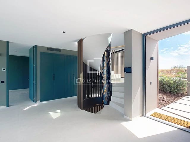 2 slaapkamer Villa te koop in Es Mercadal met zwembad garage - € 2.655.000 (Ref: 9937301)