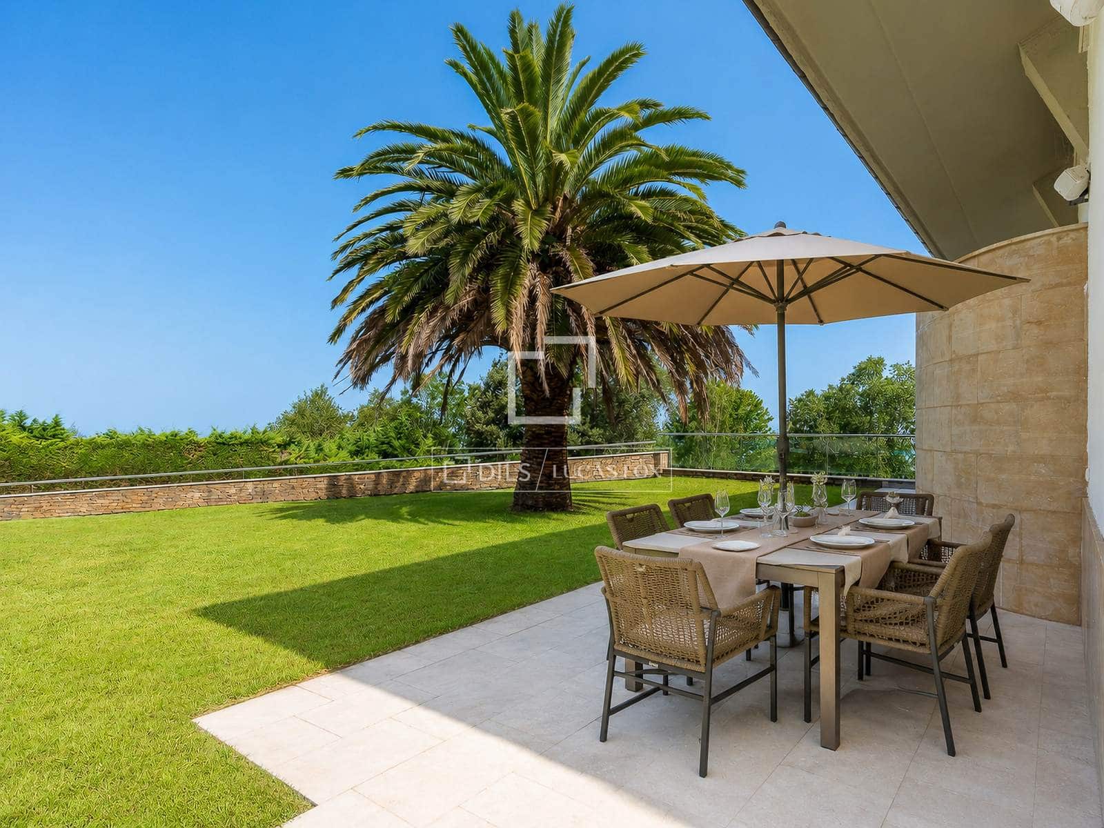 5 bedroom Villa for sale in Donostia-San Sebastian with pool garage - € 5,650,000 (Ref: 9937302)