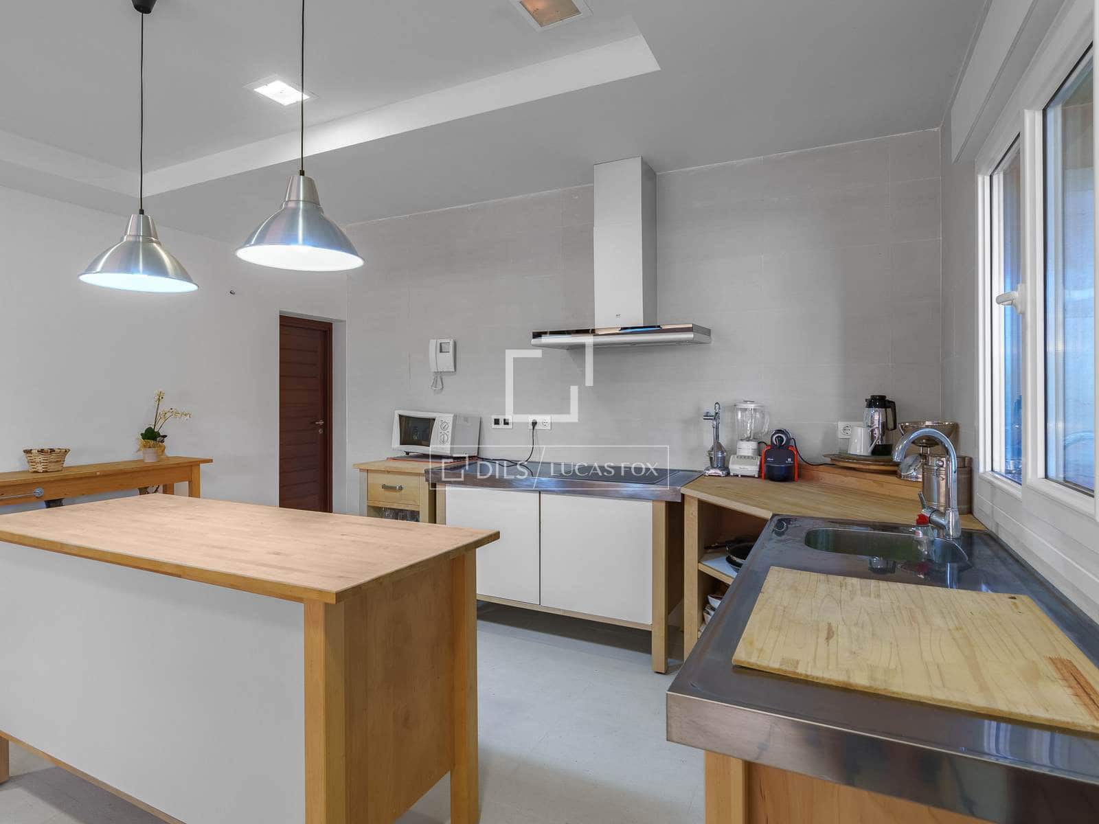 5 bedroom Villa for sale in Donostia-San Sebastian with pool garage - € 5,650,000 (Ref: 9937302)
