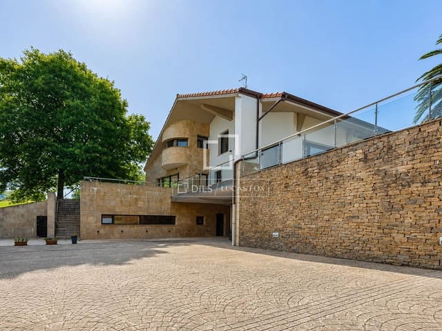 5 soverom Villa til salgs i Donostia-San Sebastián med svømmebasseng garasje - € 5 650 000 (Ref: 9937302)