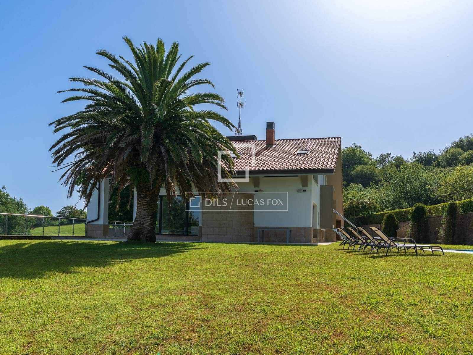 5 bedroom Villa for sale in Donostia-San Sebastian with pool garage - € 5,650,000 (Ref: 9937302)