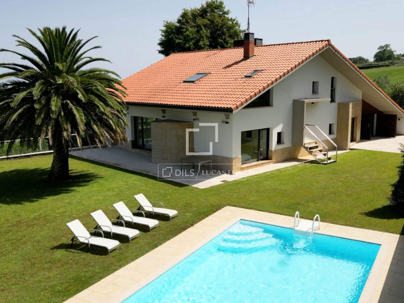 5 bedroom Villa for sale in Donostia-San Sebastian with pool garage - € 5,650,000 (Ref: 9937302)