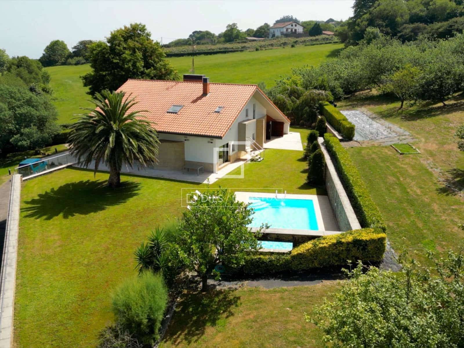 5 bedroom Villa for sale in Donostia-San Sebastian with pool garage - € 5,650,000 (Ref: 9937302)