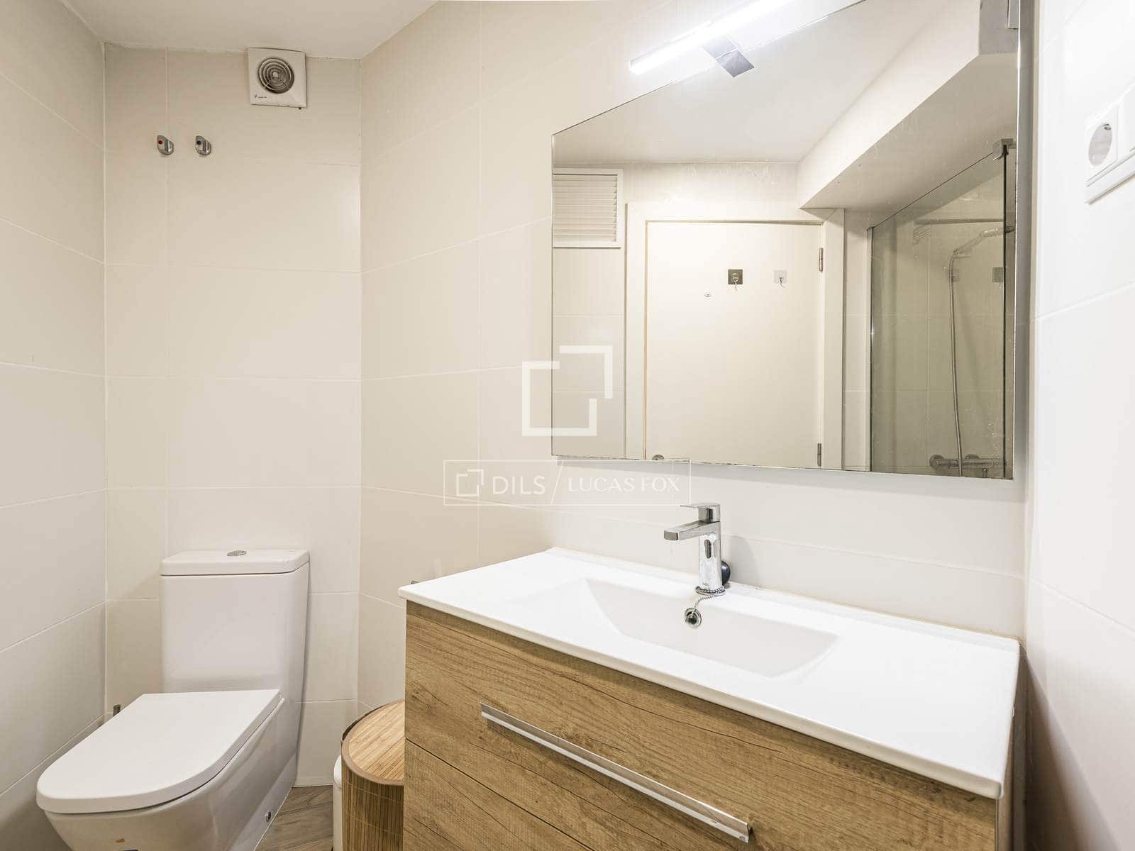 Apartamento de 3 habitaciones en Sant Cugat del Vallès en alquiler con piscina - 2.100 € (Ref: 9937343)