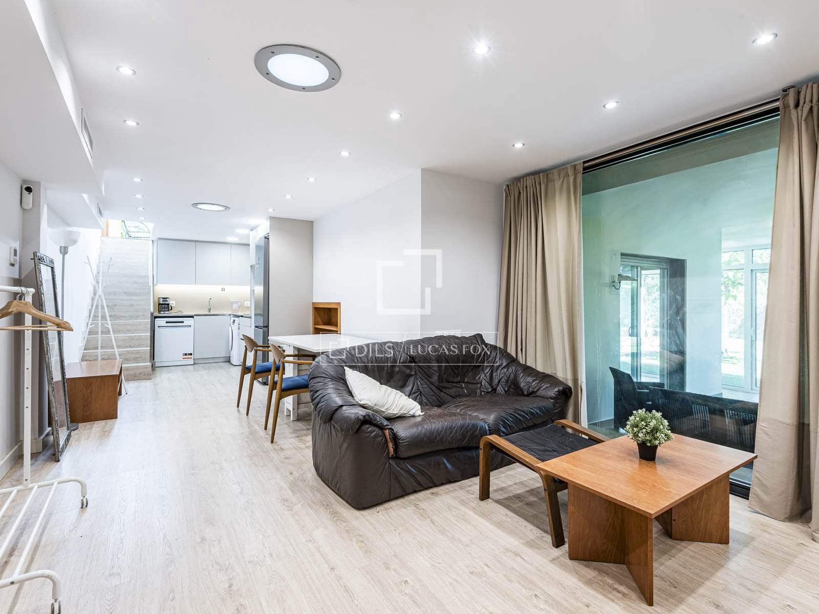 Apartamento de 3 habitaciones en Sant Cugat del Vallès en alquiler con piscina - 2.100 € (Ref: 9937343)