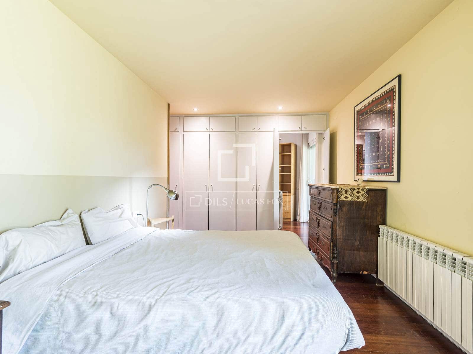 Apartamento de 3 habitaciones en Sant Cugat del Vallès en alquiler con piscina - 2.100 € (Ref: 9937343)