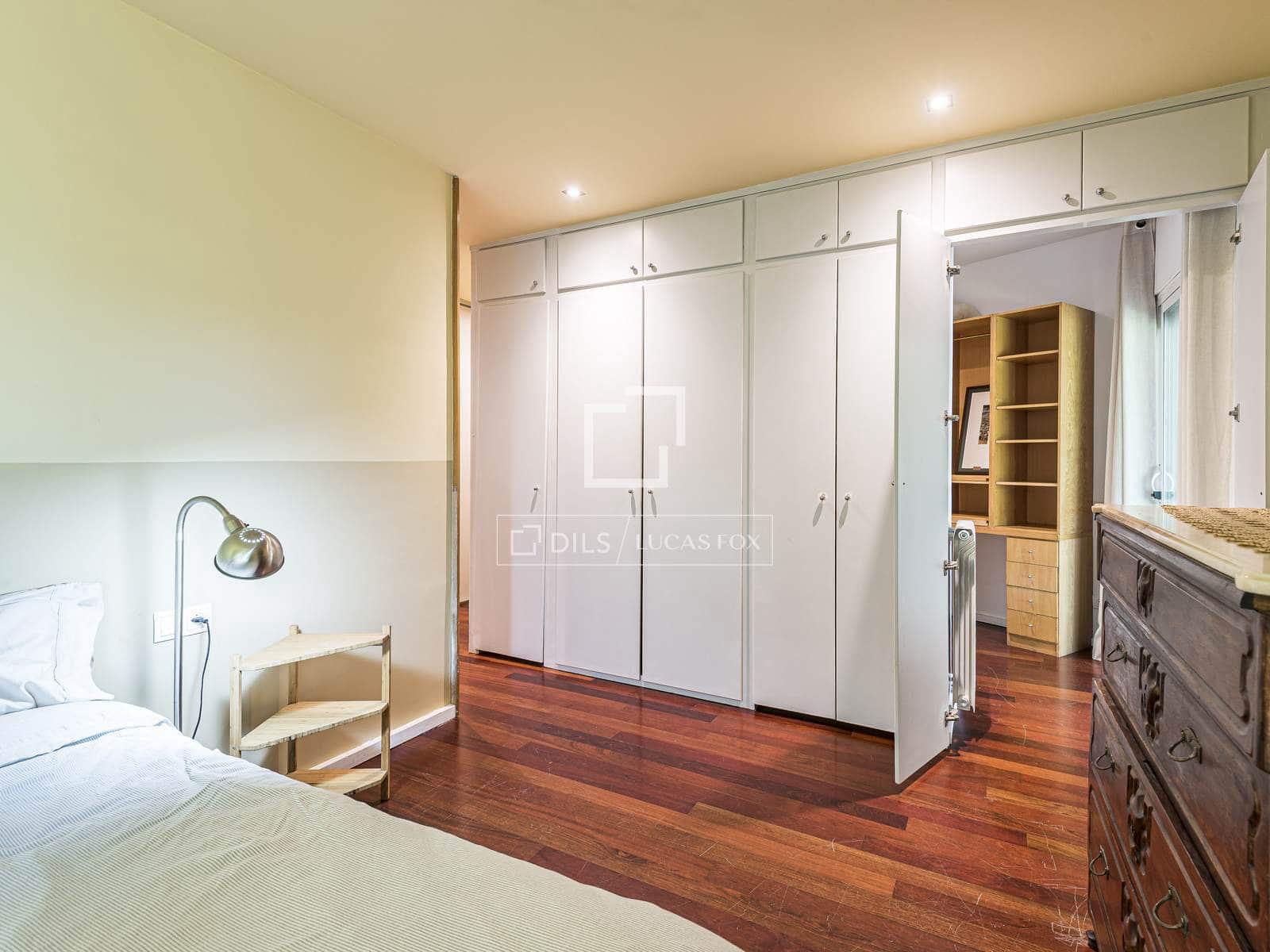 Apartamento de 3 habitaciones en Sant Cugat del Vallès en alquiler con piscina - 2.100 € (Ref: 9937343)