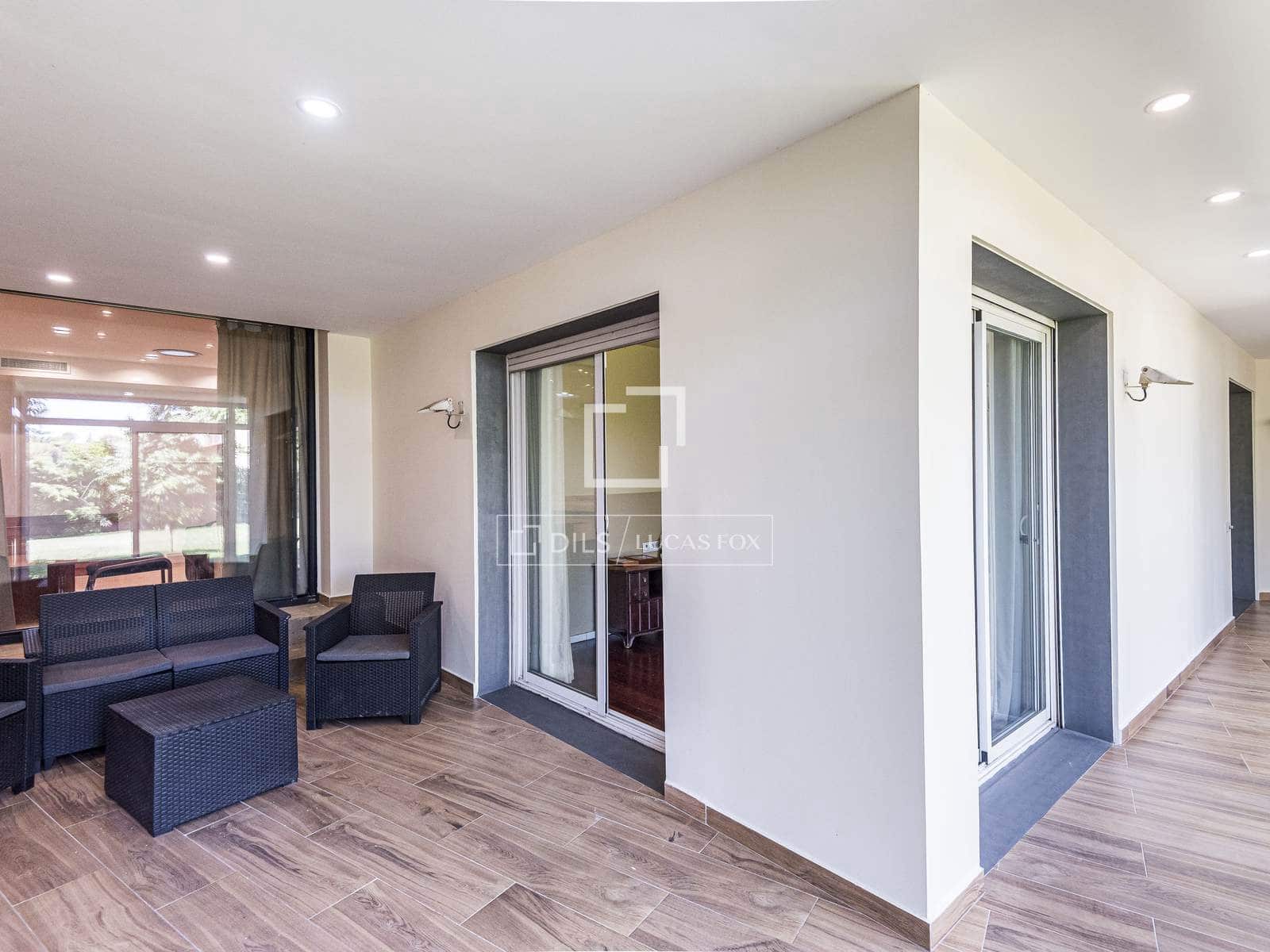 Apartamento de 3 habitaciones en Sant Cugat del Vallès en alquiler con piscina - 2.100 € (Ref: 9937343)