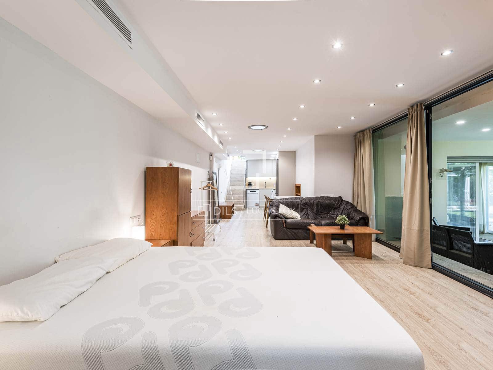 Apartamento de 3 habitaciones en Sant Cugat del Vallès en alquiler con piscina - 2.100 € (Ref: 9937343)