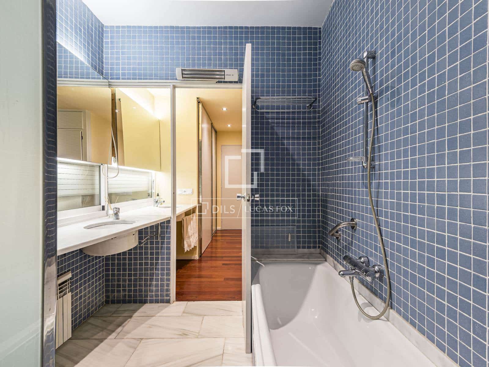 Apartamento de 3 habitaciones en Sant Cugat del Vallès en alquiler con piscina - 2.100 € (Ref: 9937343)