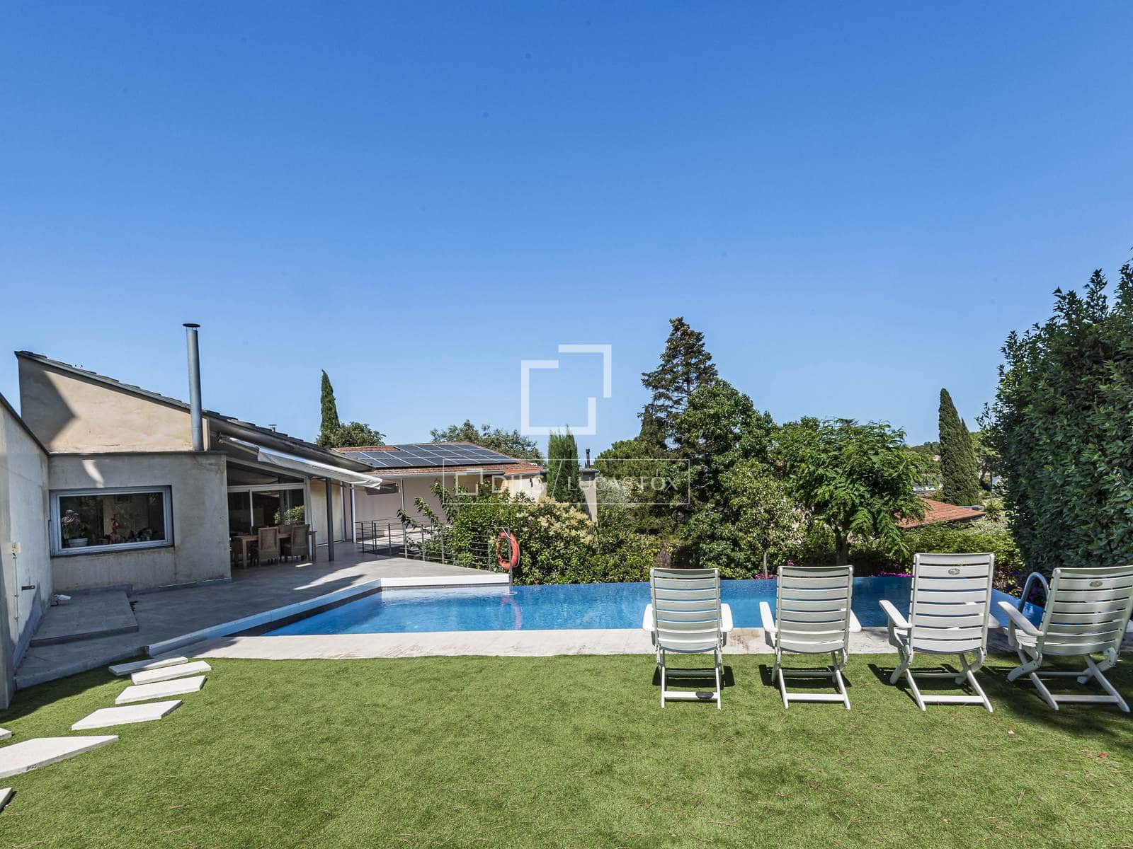 Apartamento de 3 habitaciones en Sant Cugat del Vallès en alquiler con piscina - 2.100 € (Ref: 9937343)
