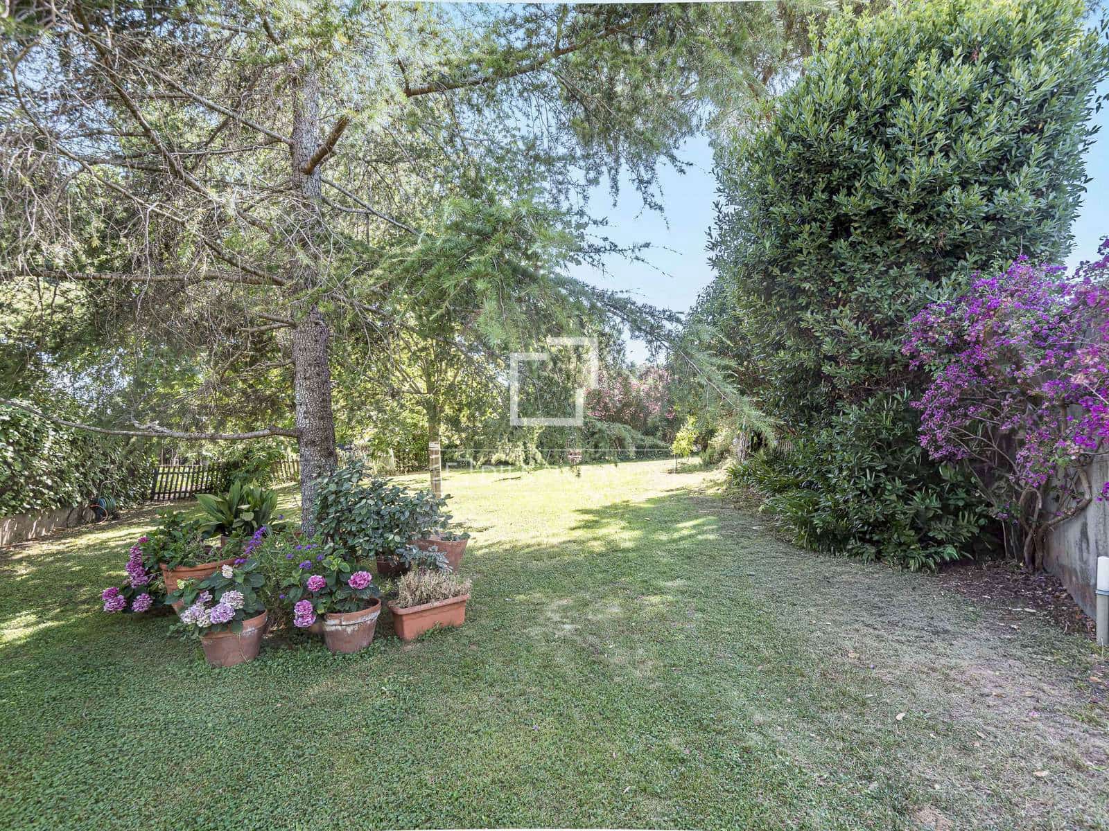 Apartamento de 3 habitaciones en Sant Cugat del Vallès en alquiler con piscina - 2.100 € (Ref: 9937343)