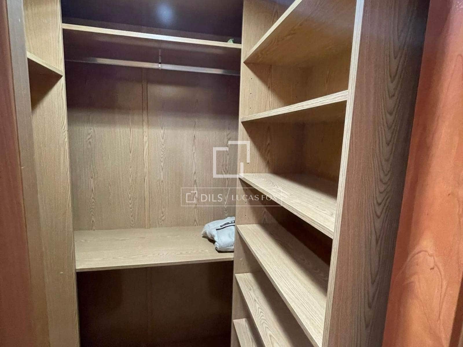 Appartement de 3 chambres à louer à Madrid ville avec piscine garage - 2 000 € (Ref: 9938483)