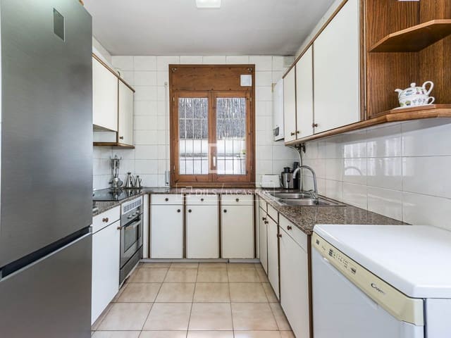 4 camera da letto Villa in vendita in Sant Cugat del Vallès con garage - 795.000 € (Rif: 9938484)