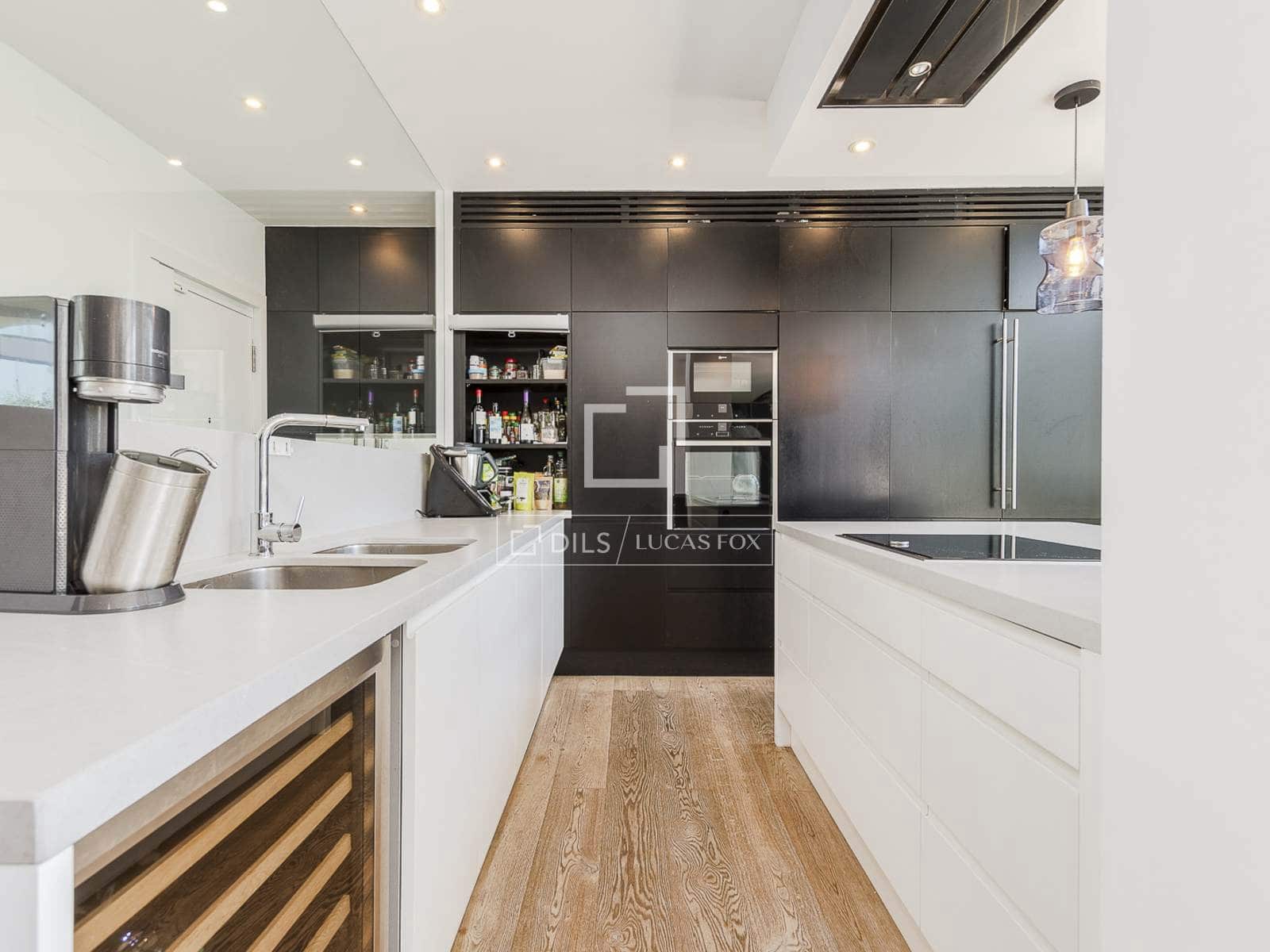 Ático de 5 habitaciones en Barcelona ciudad en venta con piscina - 3.200.000 € (Ref: 9938675)