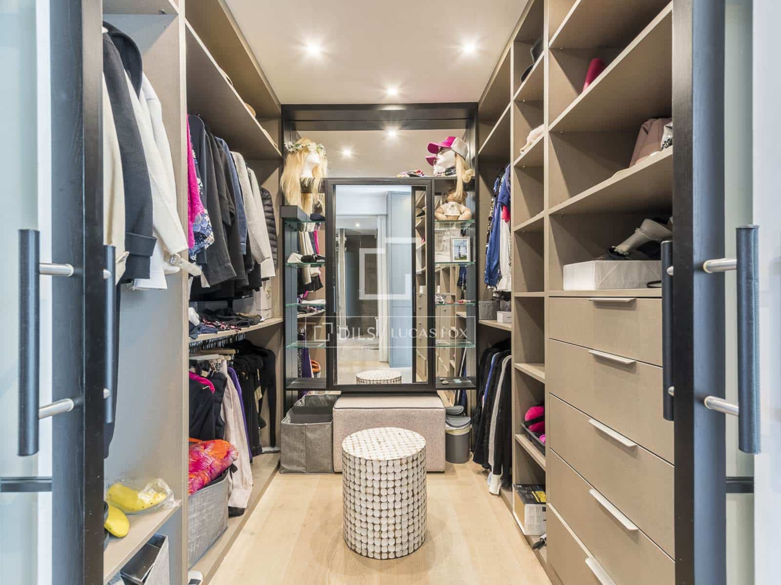 Ático de 5 habitaciones en Barcelona ciudad en venta con piscina - 3.200.000 € (Ref: 9938675)