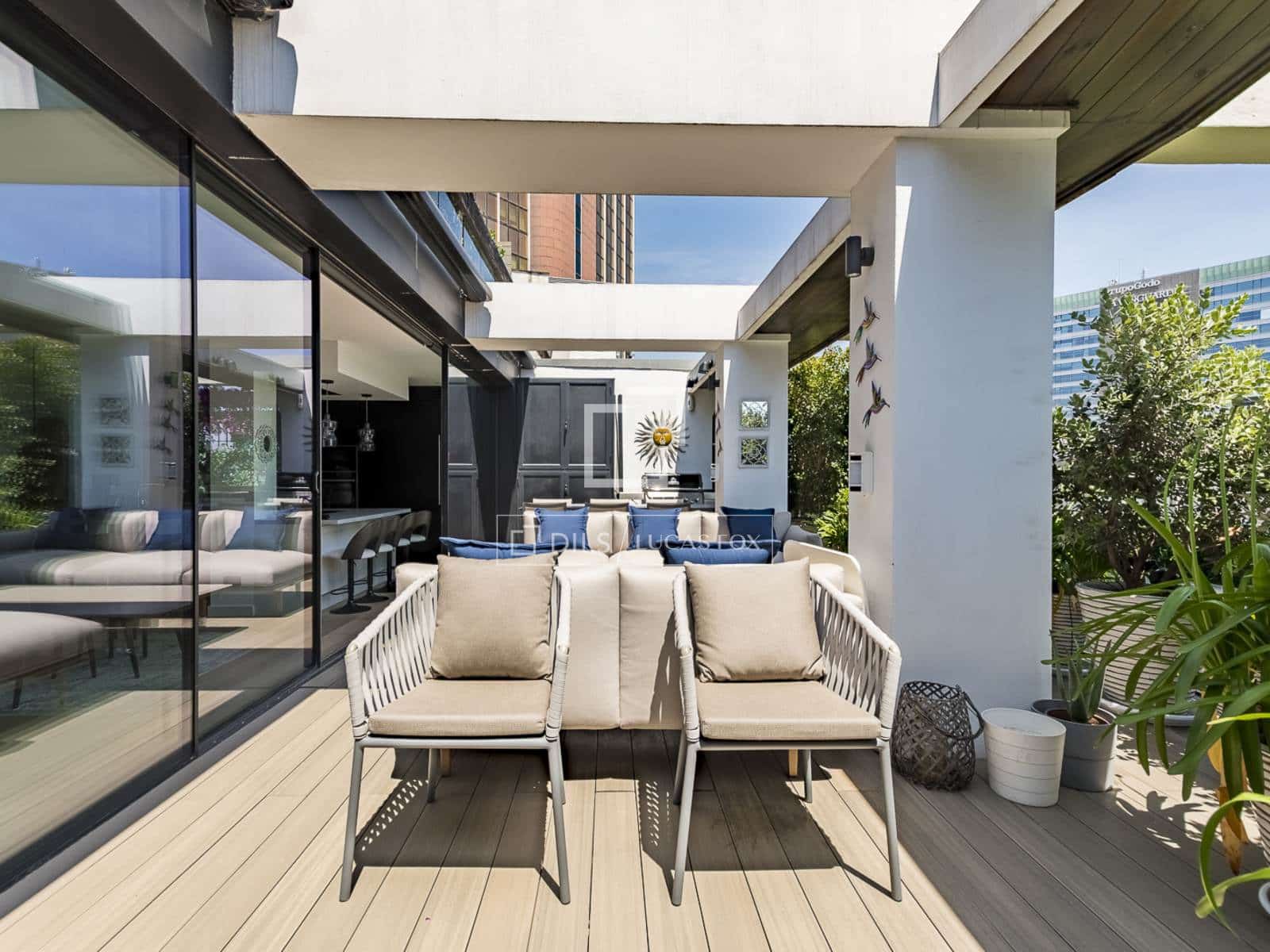 Ático de 5 habitaciones en Barcelona ciudad en venta con piscina - 3.200.000 € (Ref: 9938675)