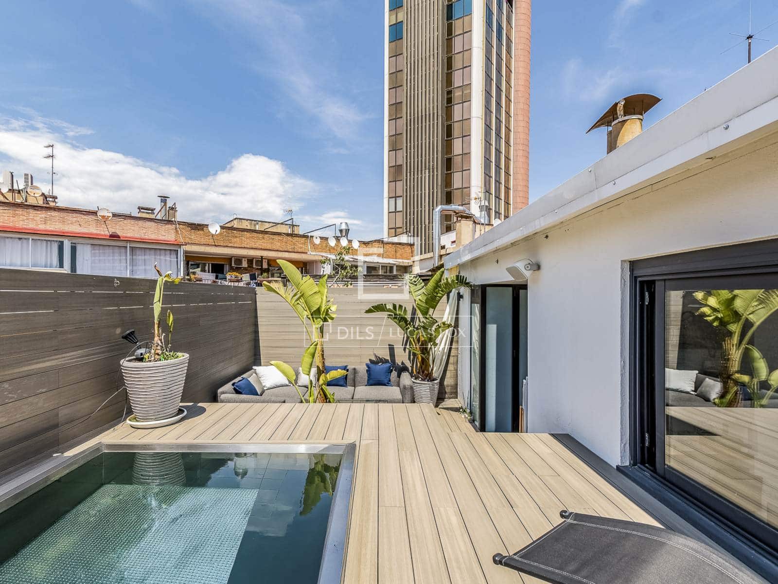 Ático de 5 habitaciones en Barcelona ciudad en venta con piscina - 3.200.000 € (Ref: 9938675)