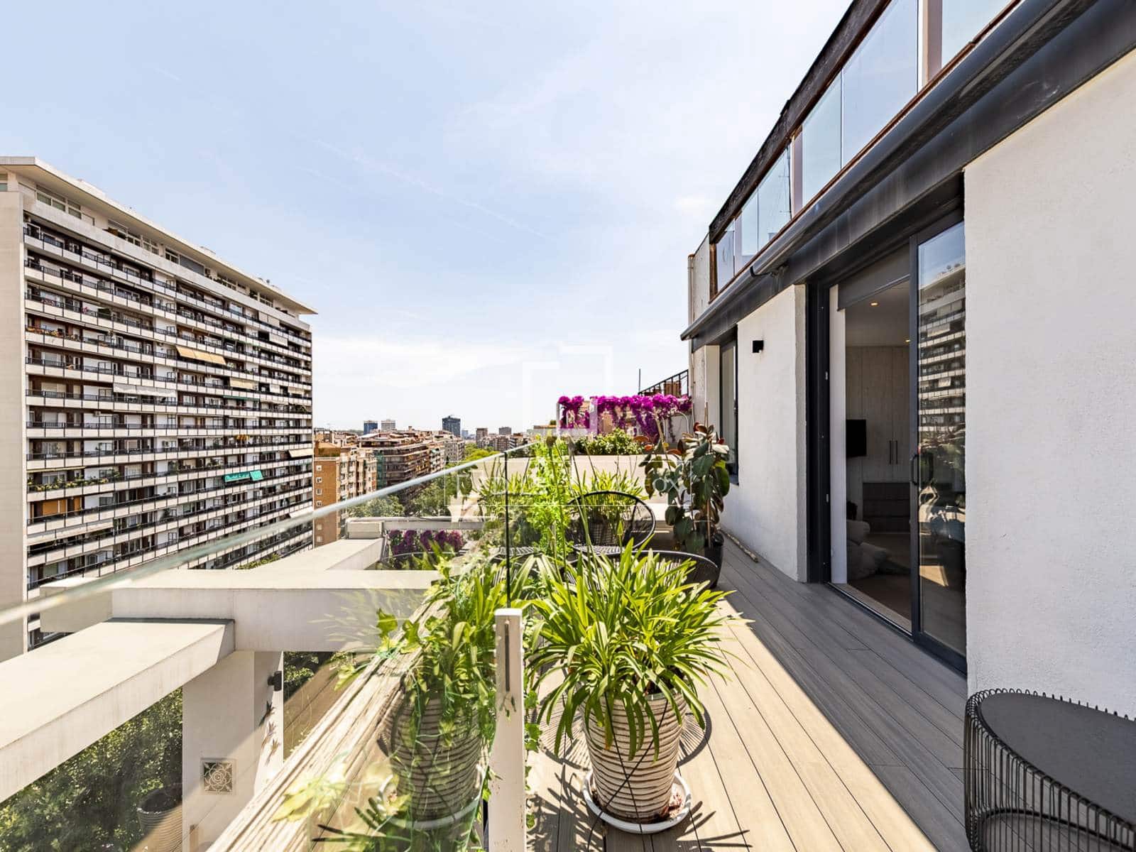 Ático de 5 habitaciones en Barcelona ciudad en venta con piscina - 3.200.000 € (Ref: 9938675)