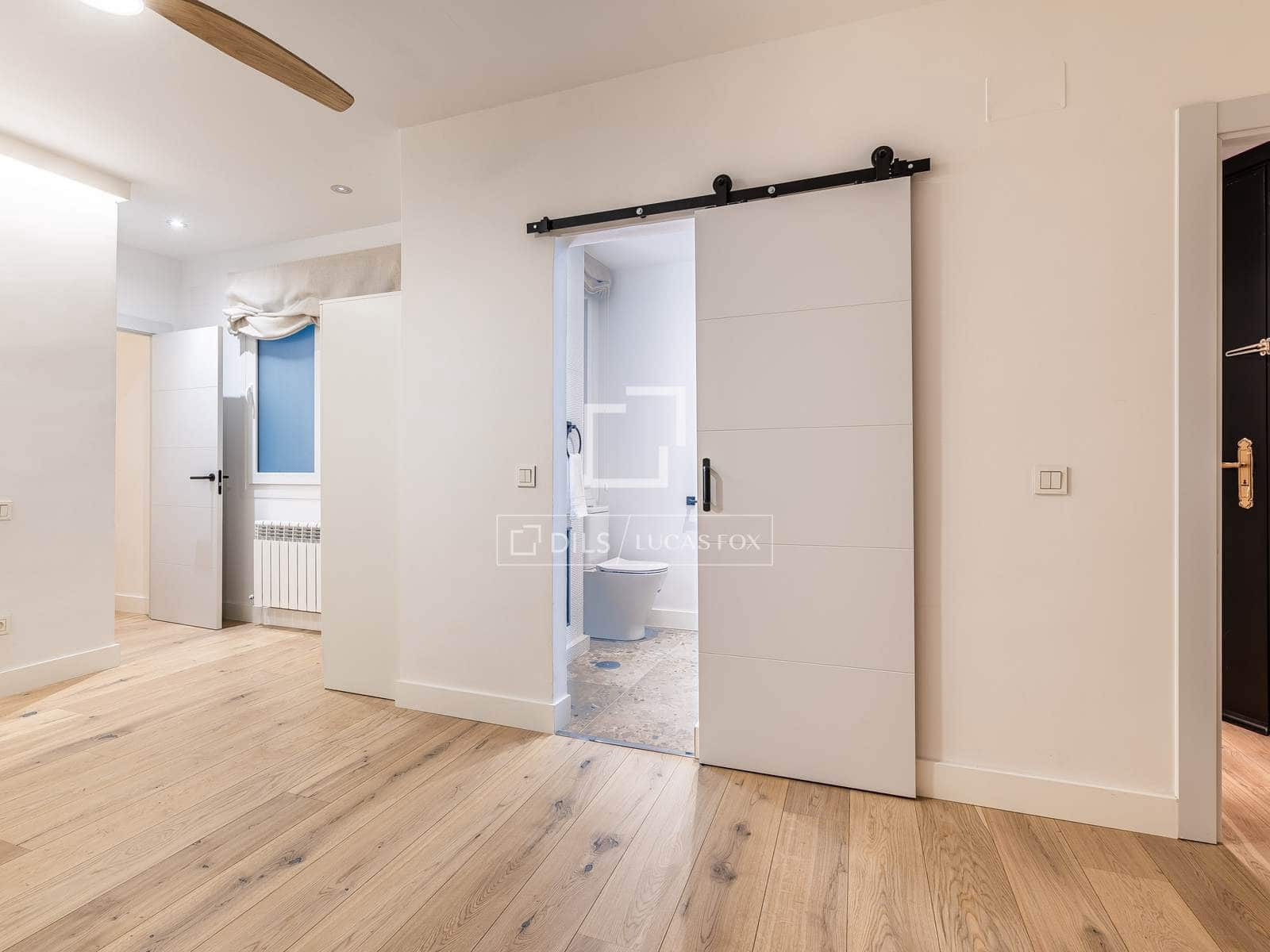 4 sovrum Lägenhet till salu i Madrid stad - 1 325 000 € (Ref: 9938676)