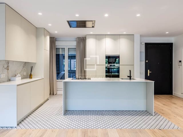 4 sovrum Lägenhet till salu i Trafalgar, Madrid stad - 1 325 000 € (Ref: 9938676)