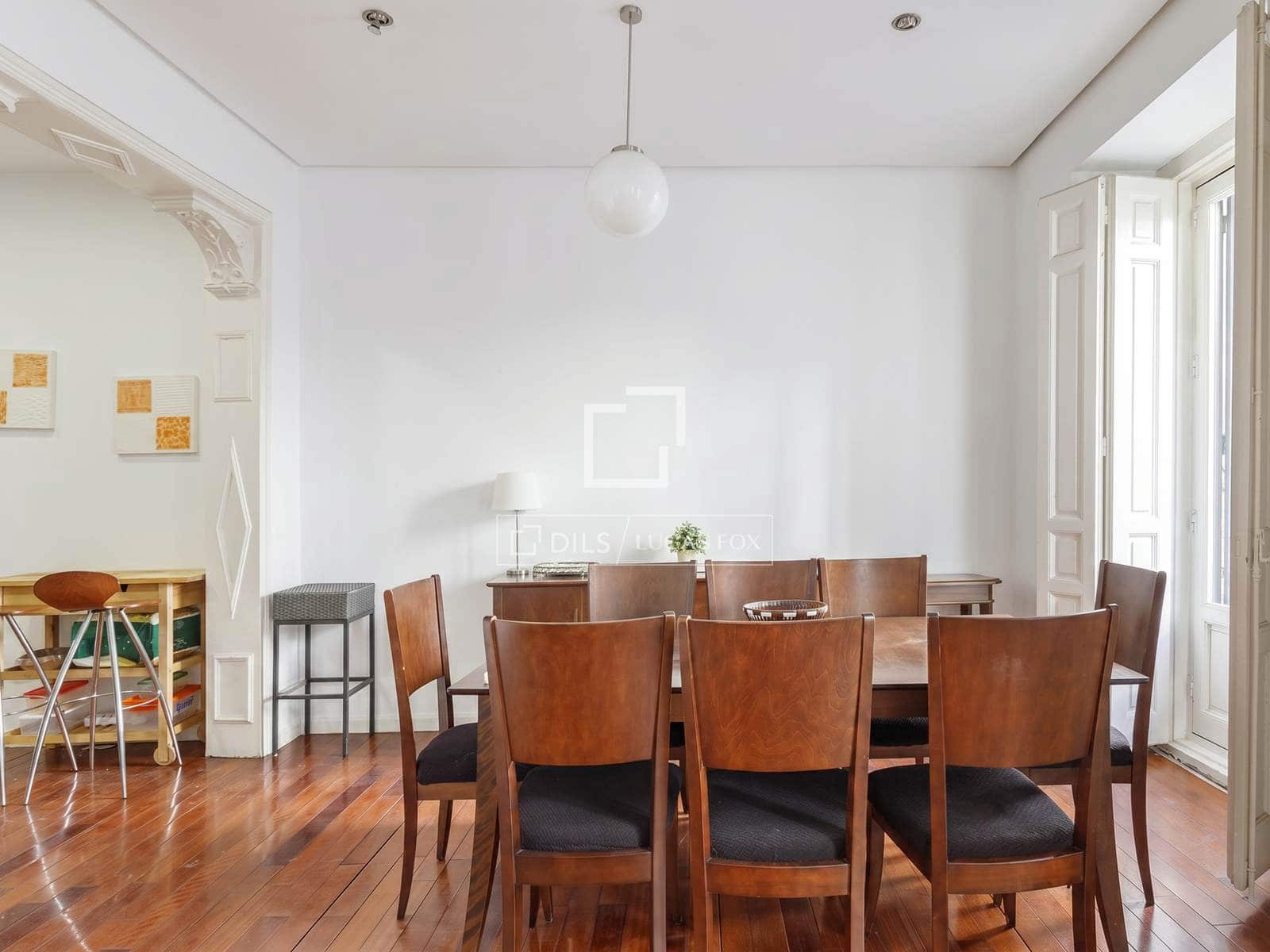 3 quarto Apartamento para arrendar em Madrid cidade - 2 700 € (Ref: 9938982)
