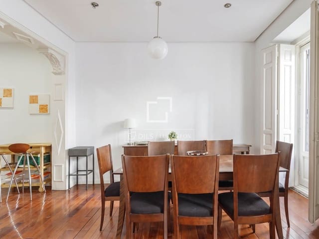 3 soveværelse Lejlighed til leje i Madrid by - € 2.700 (Ref: 9938982)